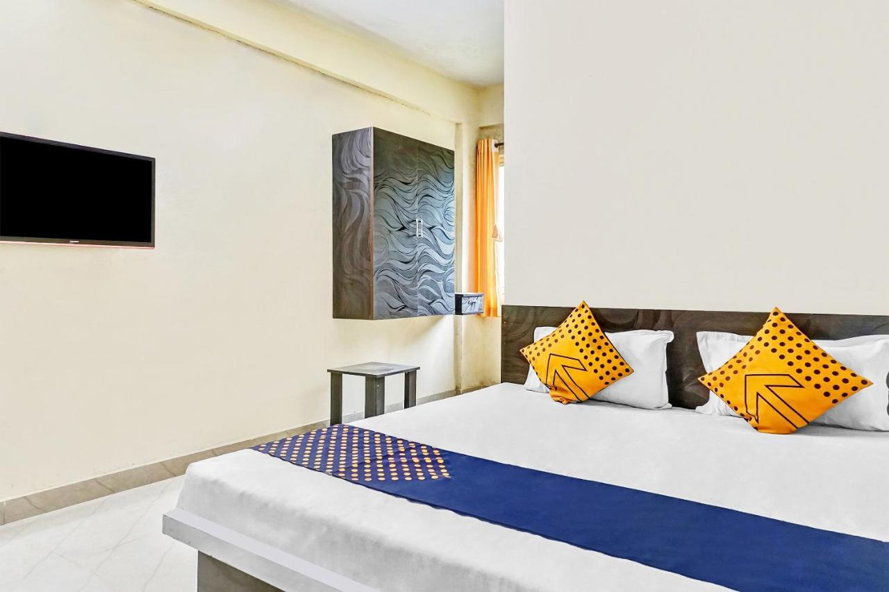 Spot On 81689 New Saiba Lodging Pune Exterior photo