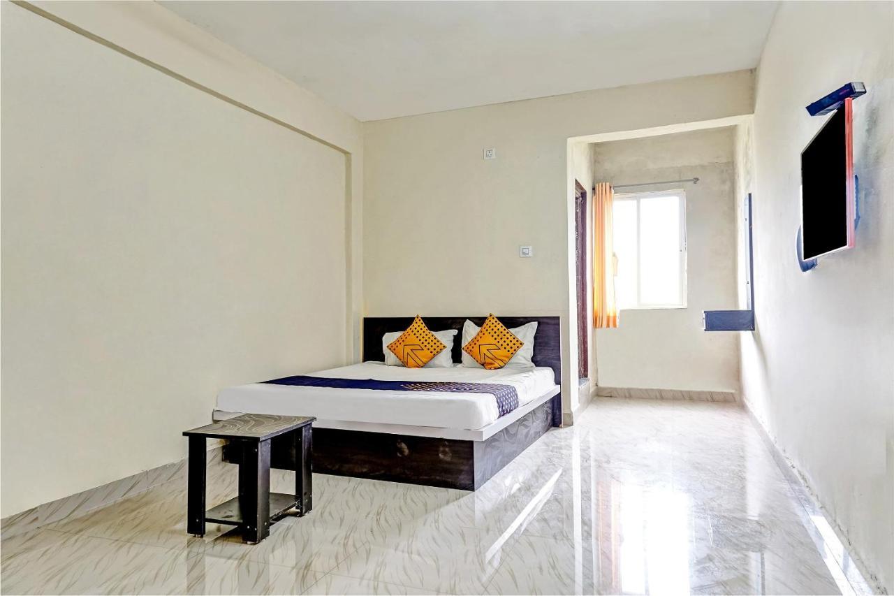 Spot On 81689 New Saiba Lodging Pune Exterior photo