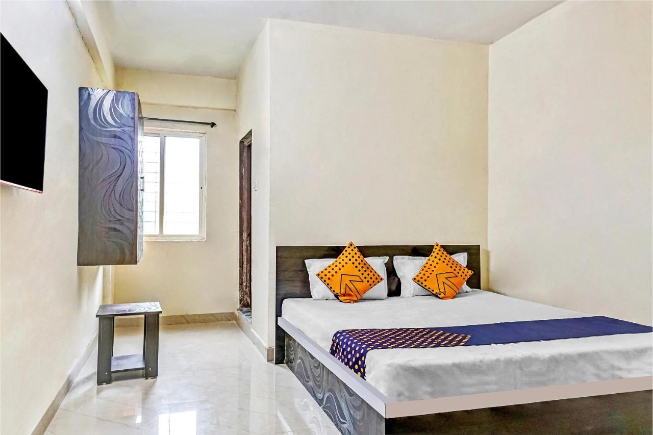 Spot On 81689 New Saiba Lodging Pune Exterior photo